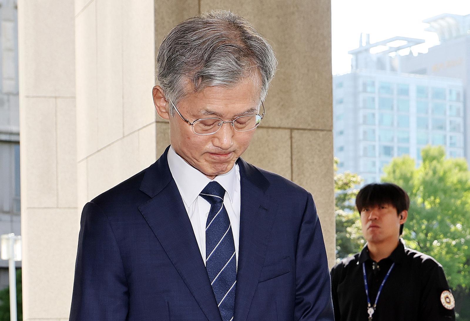 조희대 대법원장 “대법관 재제청, 상의하고 밝히겠다”