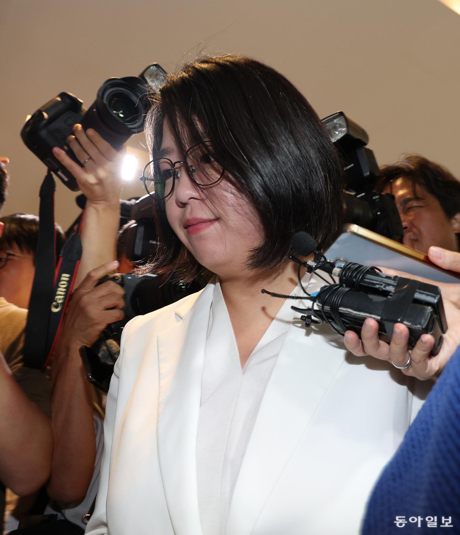‘묵묵부답 출근길’ 택한 용혜인 장관 후보자 [청계천 옆 사진관]