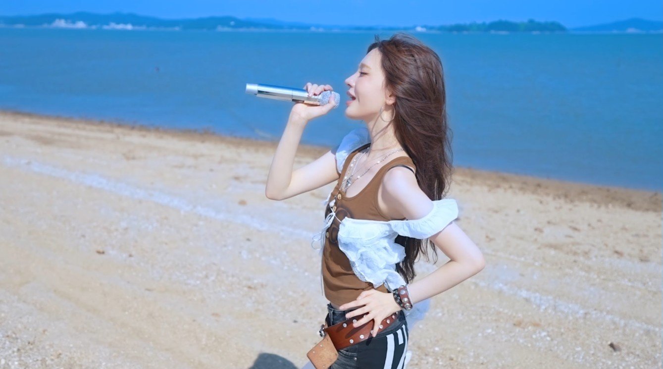 아이브 리즈, 솔로곡 ‘언리얼’ 스페셜 클립 깜짝 공개…청량 에너지