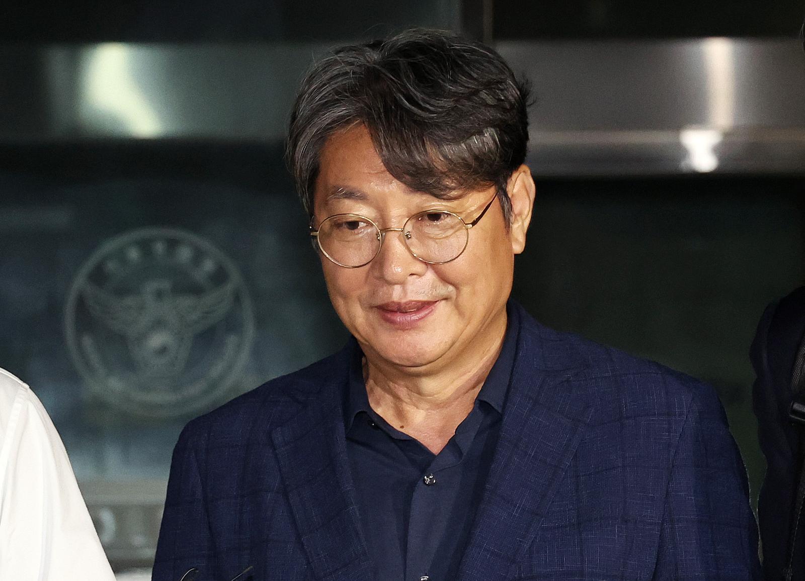 [속보]검찰, ‘주식 차명거래 의혹’ 이춘석 의원 불구속 기소