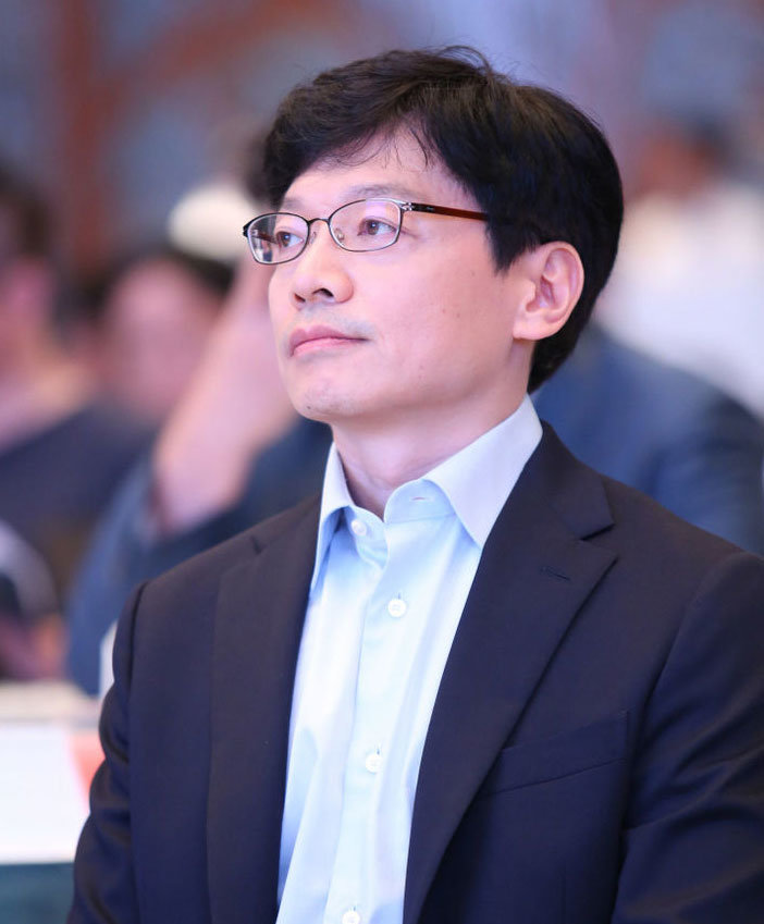 ‘재산 8조’ 권혁빈 이혼소송 오늘 1심 선고…역대 최대 재산분할?