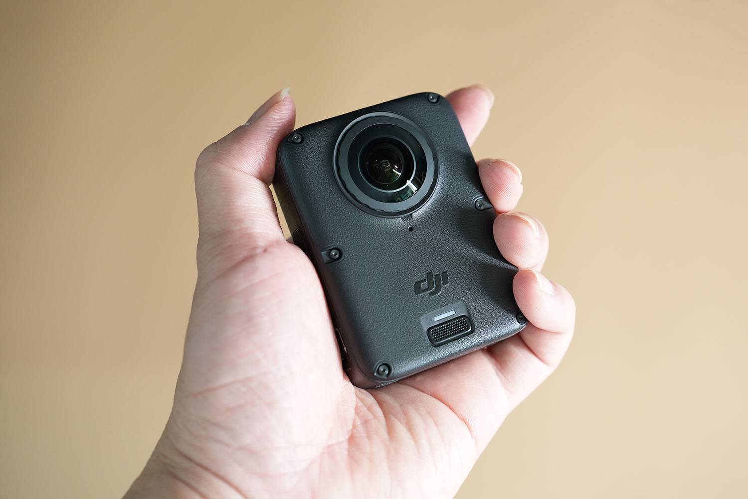 [리뷰] 360도 카메라로 세상을 특별하게 바라보는 방법, DJI 오즈모 360 II