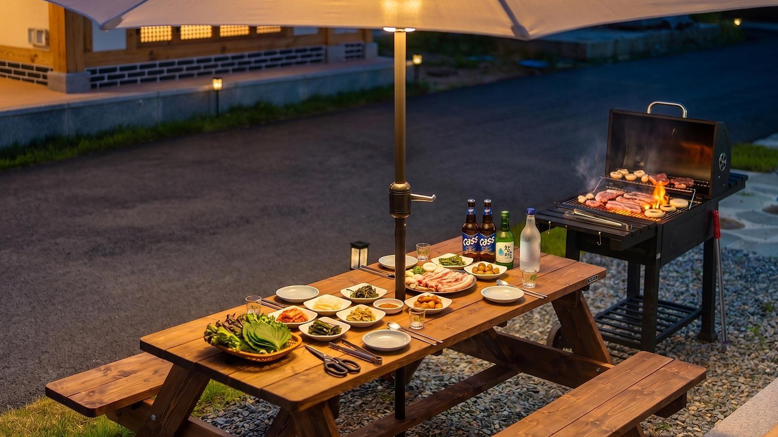 5만 평 숲-바다 낀 ‘치유 명당’… 수익성 뛰어난 풀빌라 한옥