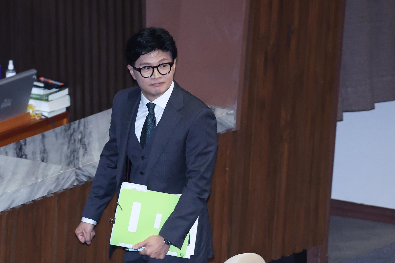 “청문위원 넣자” vs “제명된 사람”…국힘, 한동훈 두고 충돌