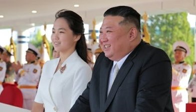 국정원 “김주애 오빠 있어도 후계자 될 상황 아냐”