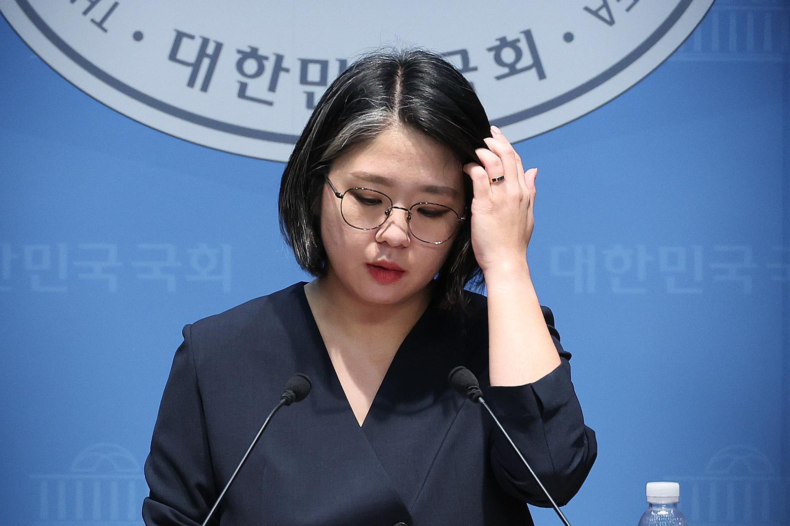 [속보]용혜인 14일만에 낙마, 장관 후보자 사퇴…“결단해달라는 與 의사 전달받아”
