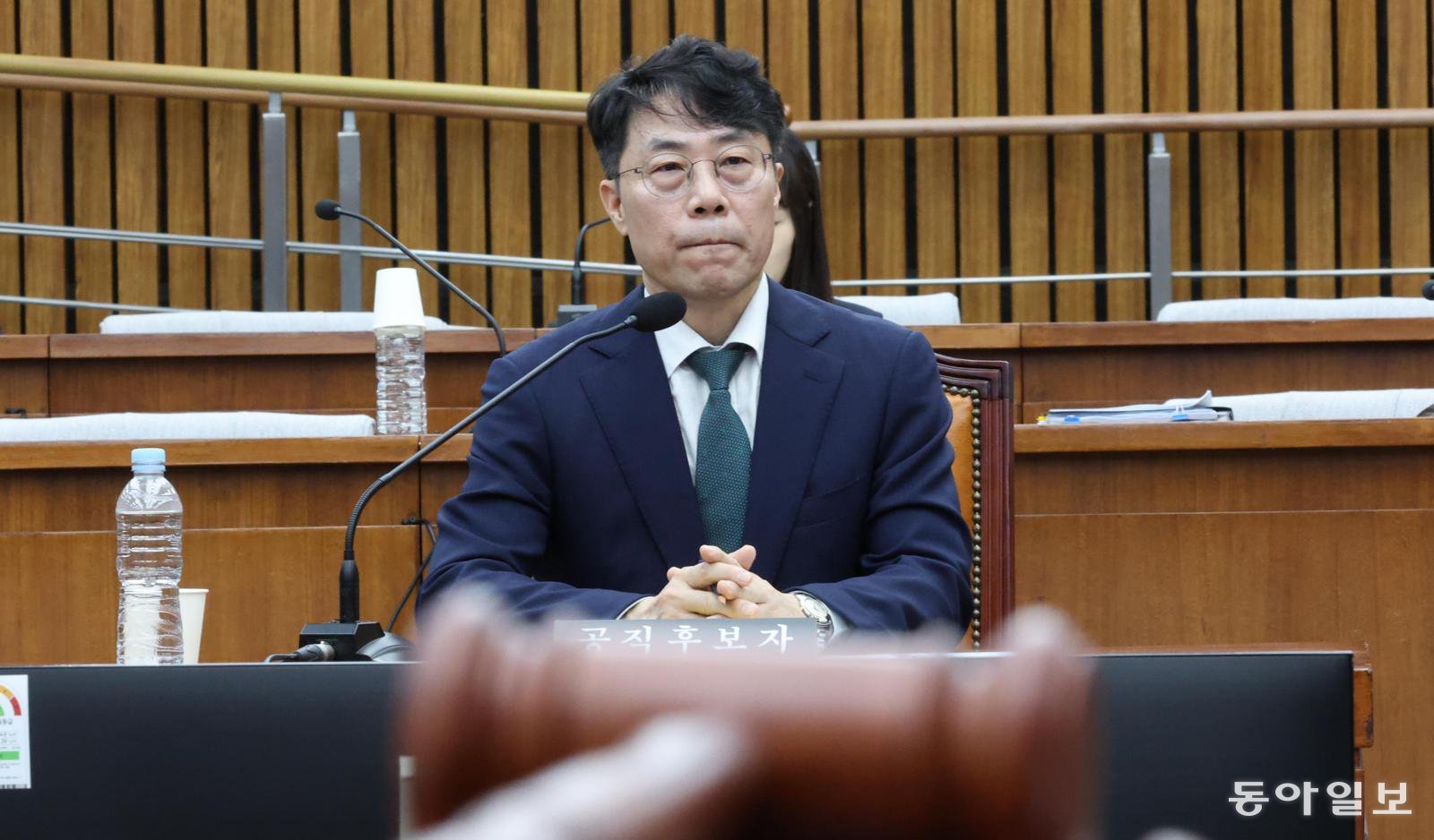 ‘도곡렉슬 처남 찬스’ 논란 김성수, 청문회 날에야 “증여세 납부 진행”