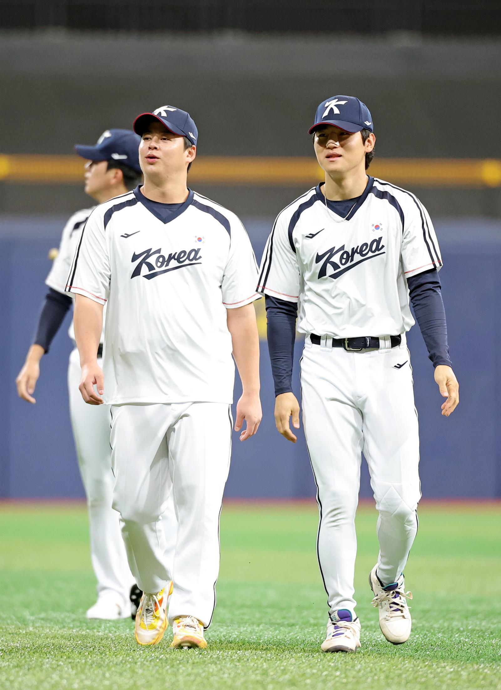 한화에선 한솥밥, AG선 적으로?…노시환 “왕옌청 절대 안봐줘”