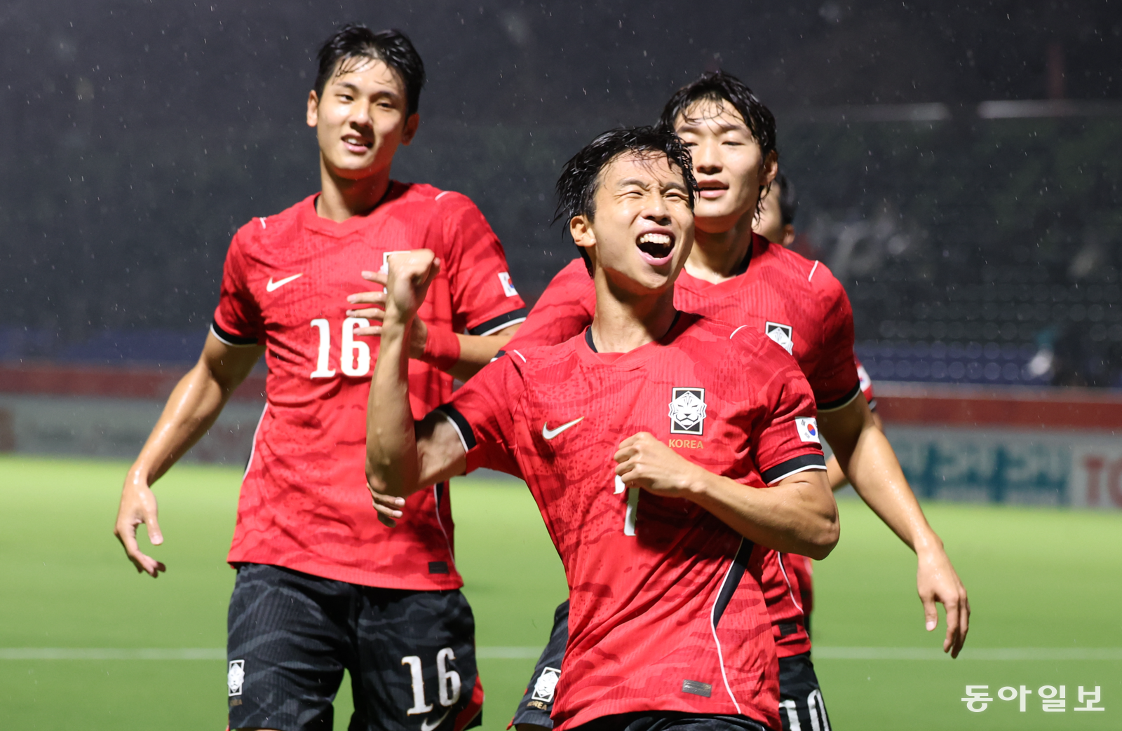 ‘엄지성 해트트릭’ AG 태극전사 카타르에 4-1 완승