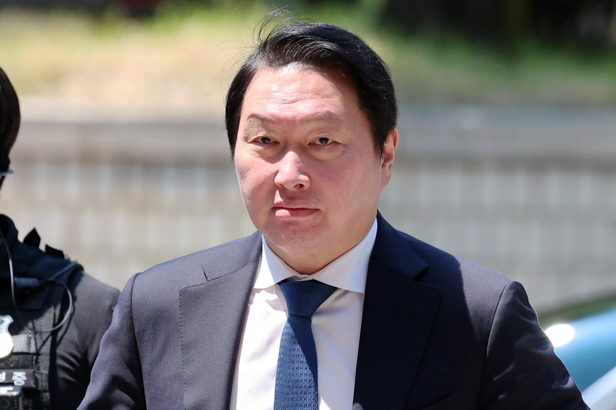 “동거인에 1000억” 발언 불기소에 최태원측 항고