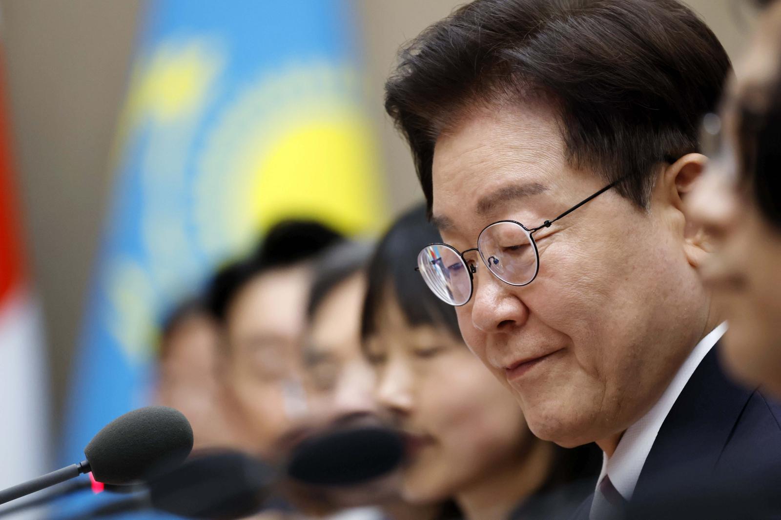기자회견