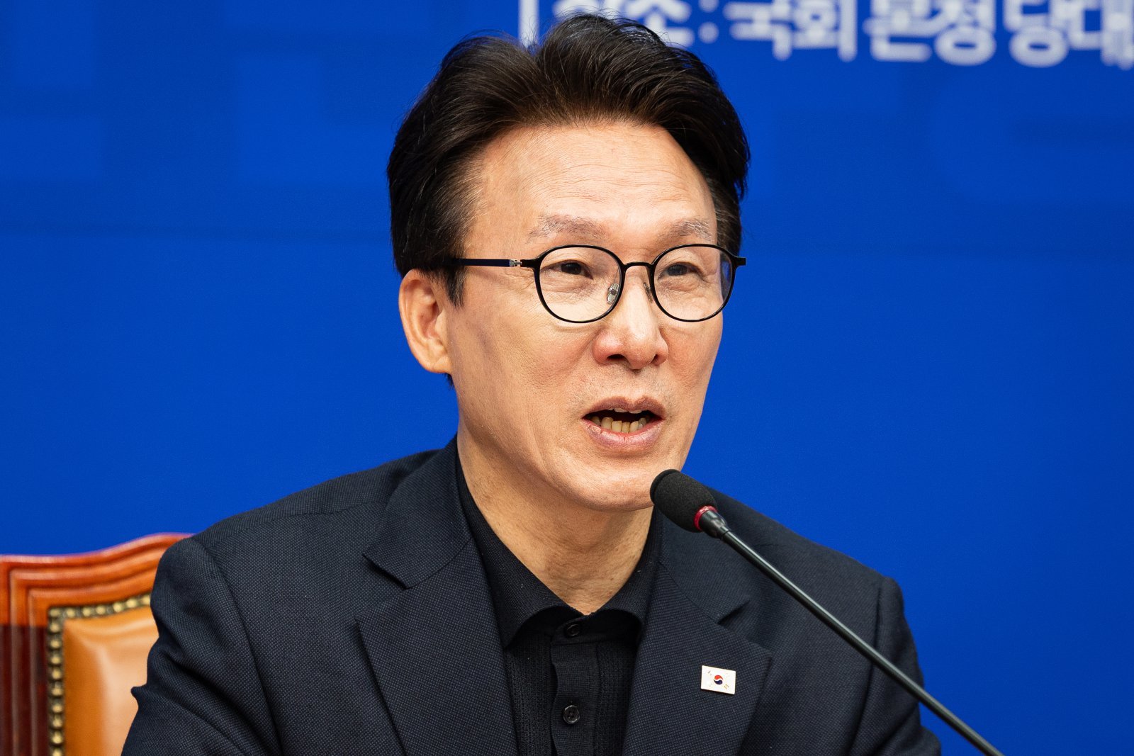 與 내홍 점입가경… 김민석, 추미애 겨냥 “컨설팅 카르텔 없어야”