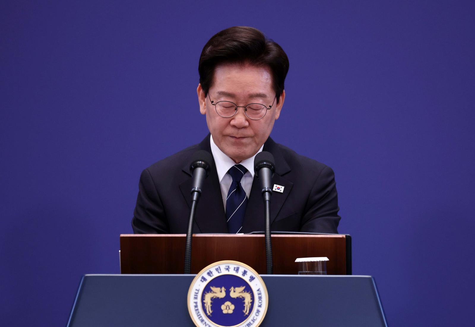 李, 여권 갈등에 “멸칭-증오 말아야…볼때마다 마음 아파”