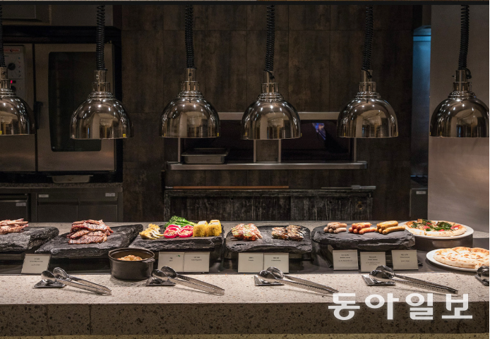 “한우 대신 호텔 경험 선물하세요”…숙박·미식 상품권 뜬다