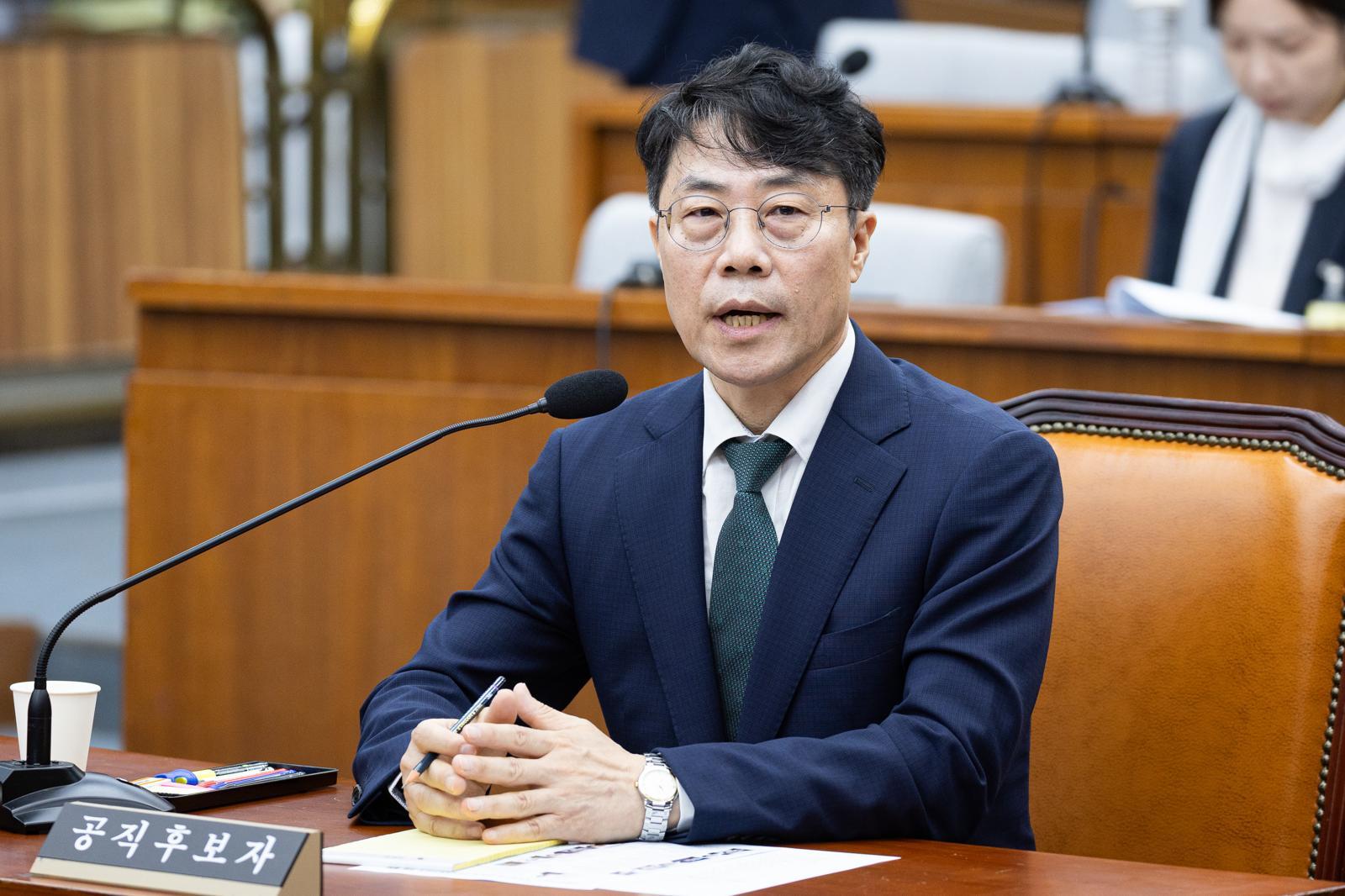李대통령, 김성수 대법관 임명안 재가