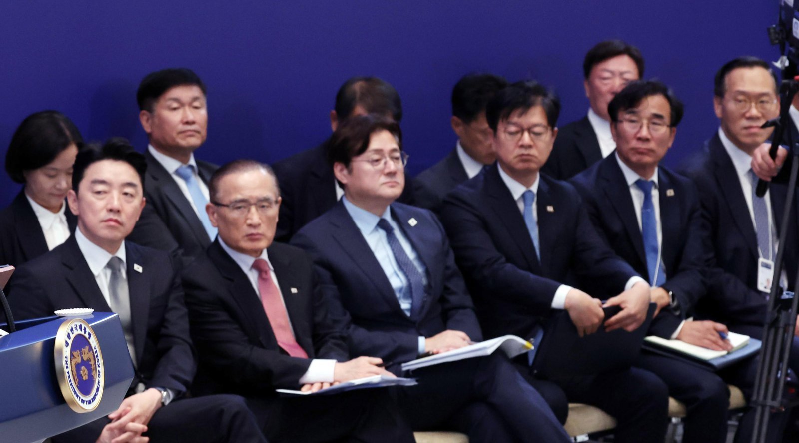 “전쟁 파병은 없다, 국민 생명-안전 보호 최소한 활동은 할것”