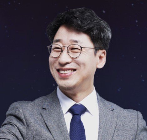 청와대 신임 대변인에 김성완 시사평론가 임명