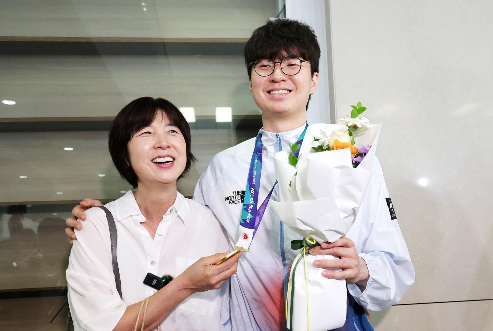 ‘올림픽銀’ 성정아 “아들 이현중, 농구에 미친 아이…난 뒤에서 기도할 뿐”