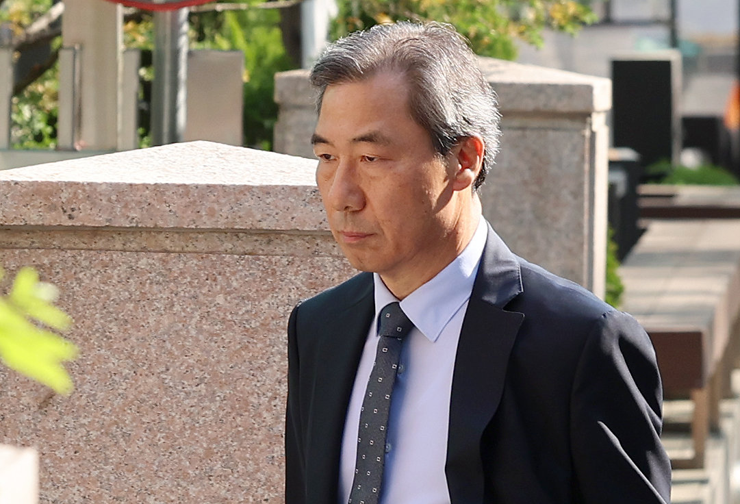 [속보]‘안보실 인사 비리’ 윤재순·임종득 1심, 공소기각