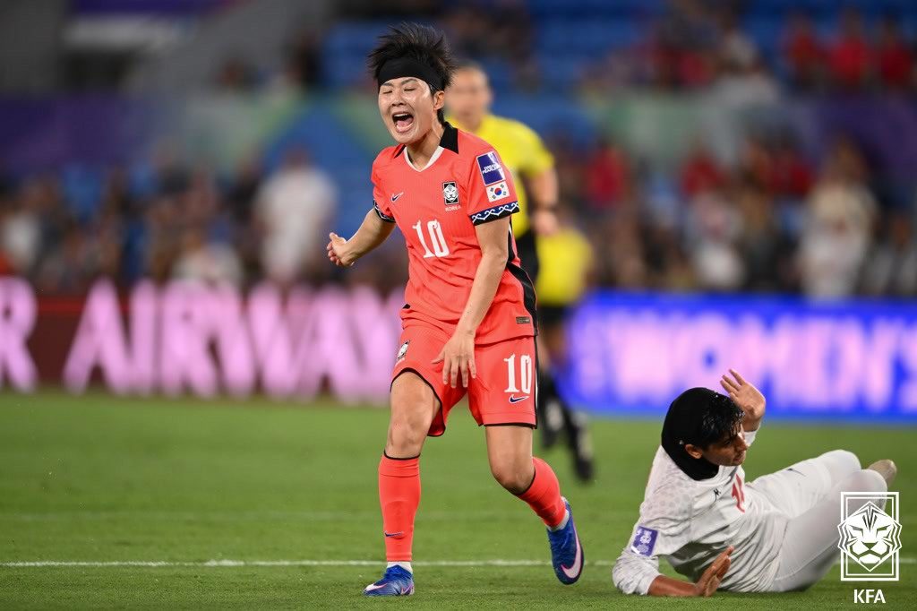 여자축구 조 1위 걸린 남북전, ‘캡틴’ 지소연 선발 출격