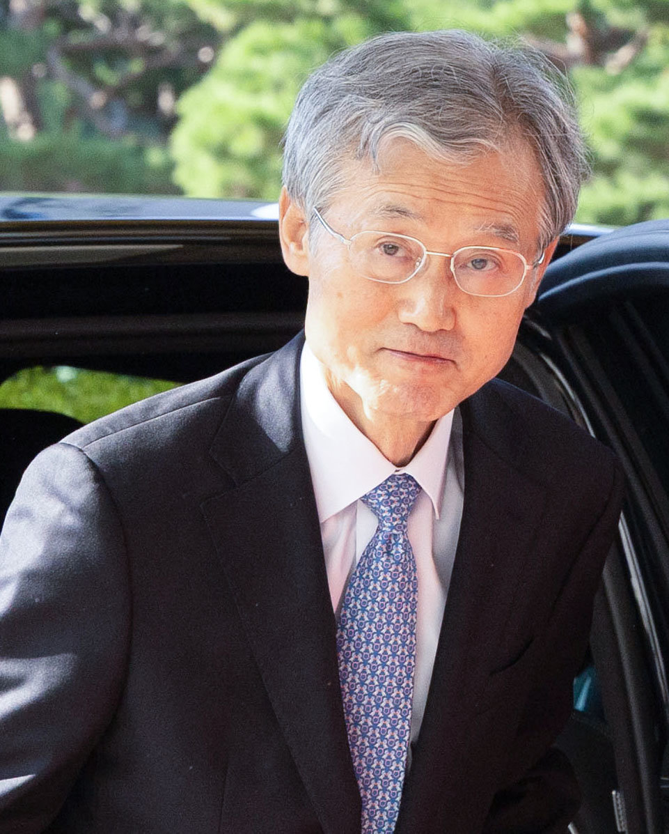 [속보]조희대, 대법관 재제청 거부…“靑 요청 헌법적 근거 없어”