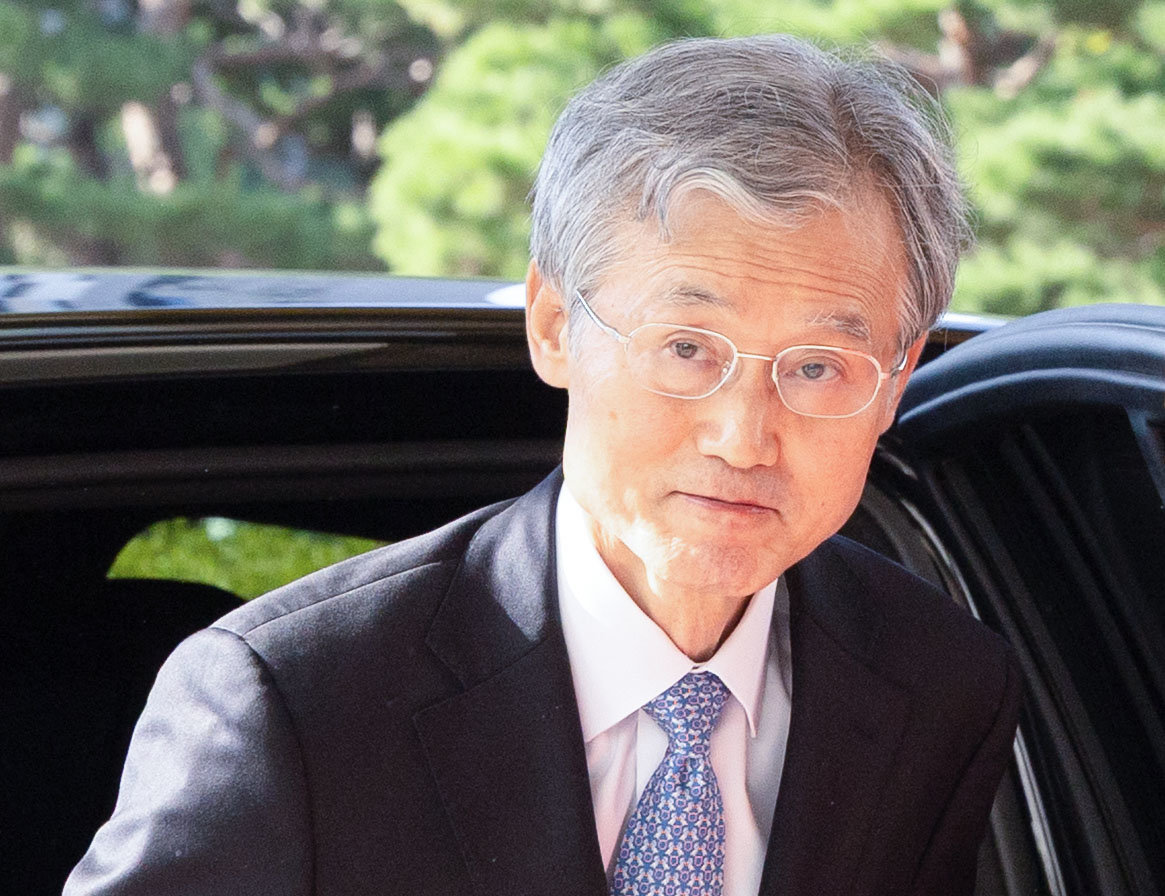 “李 출국직후 기습 발표하다니”…조희대 ‘반기’에 여권 격앙
