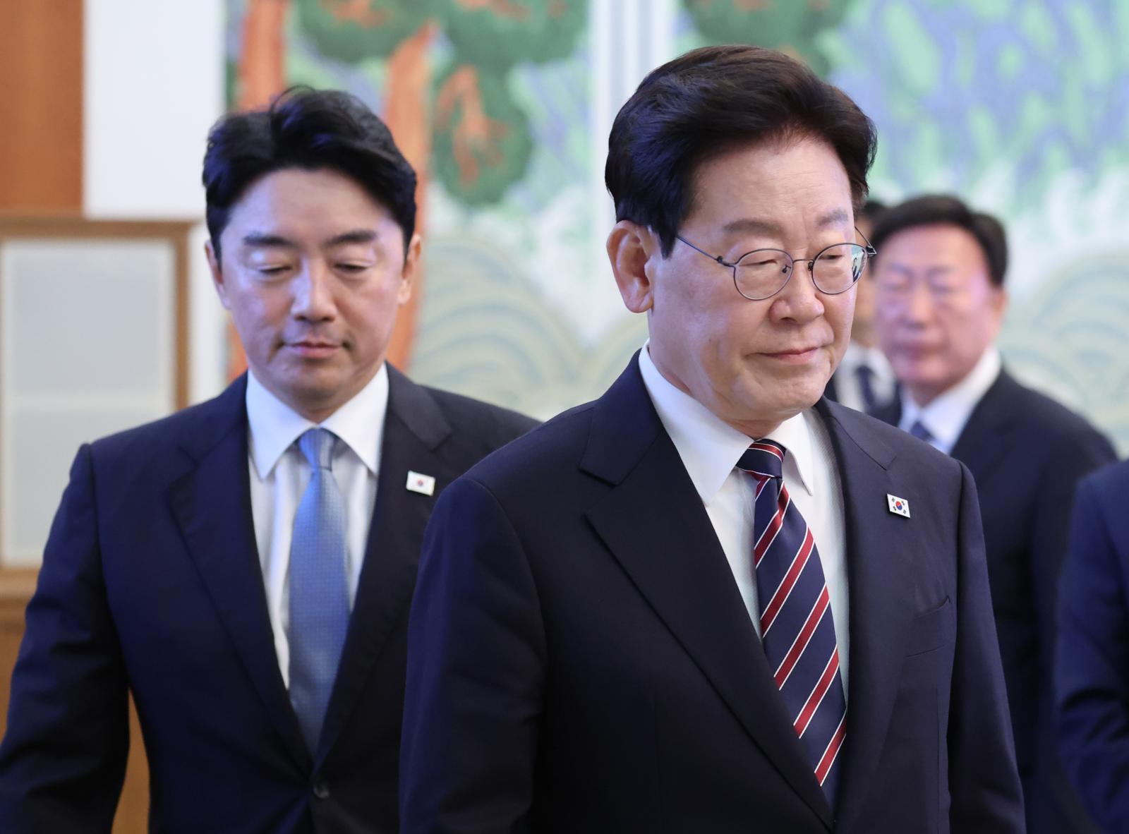 靑 “내부 갈등설, 악의적 추측”…김현지-정진상 개입설 확산 차단?