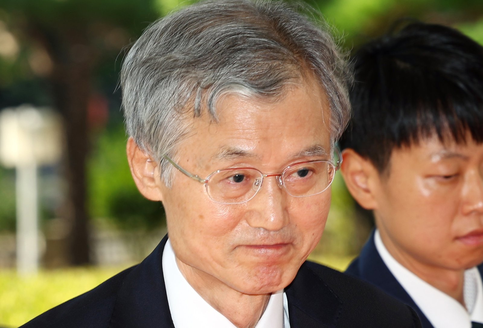 與 “조희대 사법쿠데타, 즉각 사퇴하라” vs 野 “당연한 판단…李가 삼권분립 부정”