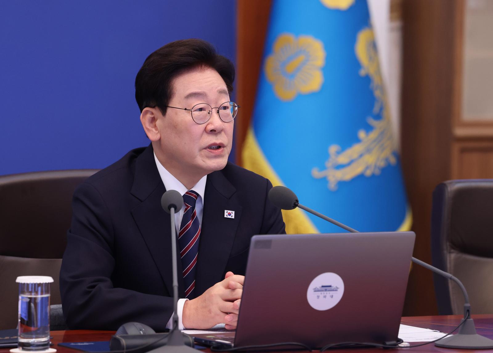 [사설]李 “북핵 중단-제재 완화 교환”… 조급증에 지렛대부터 내주나