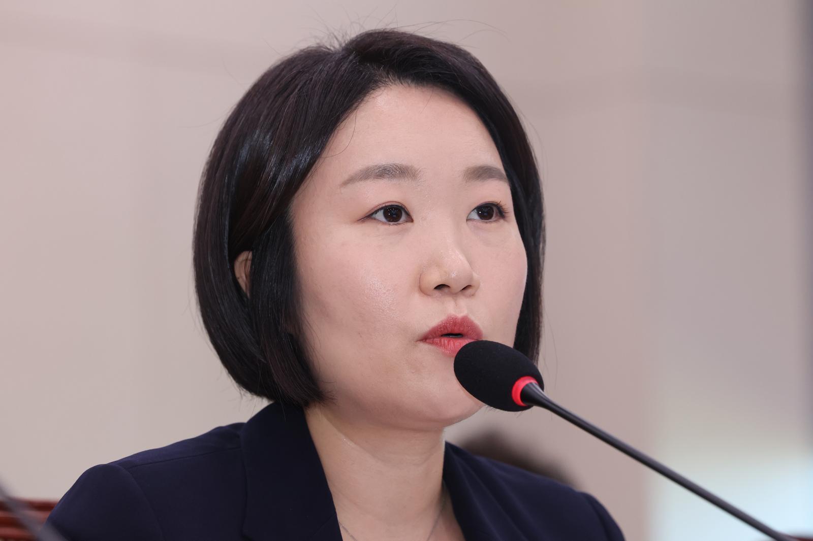 李대통령, 이소영 중기부 장관·이정현 대검차장 임명안 재가