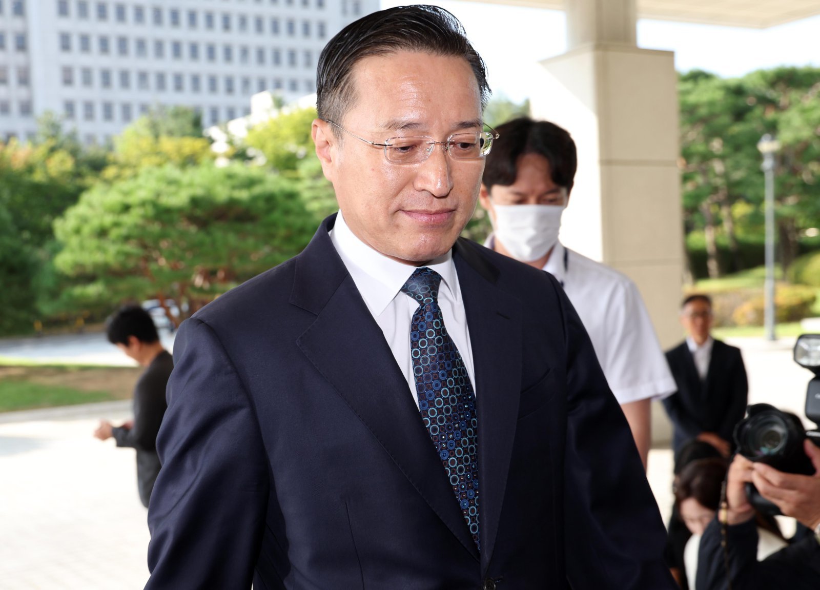 ‘공소취소’ 열어둔 檢총장 대행 “진상조사 결과 살펴봐야”
