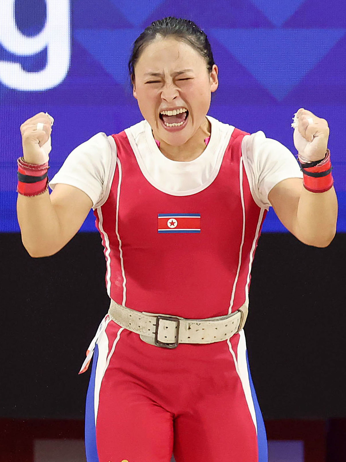 北 첫 금메달… 역도 리성금 세계신 ‘번쩍’