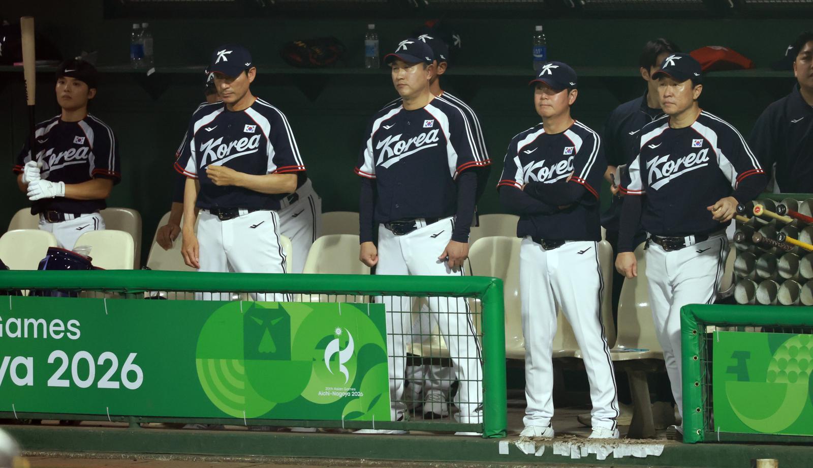 한일전 영봉패 류지현 감독 “아쉽고 분하다…중국전 이기겠다”