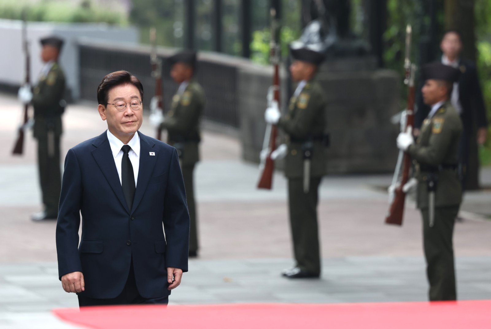 李대통령 “국제우편 마약밀수 투항이나 마찬가지…반드시 잡혀”