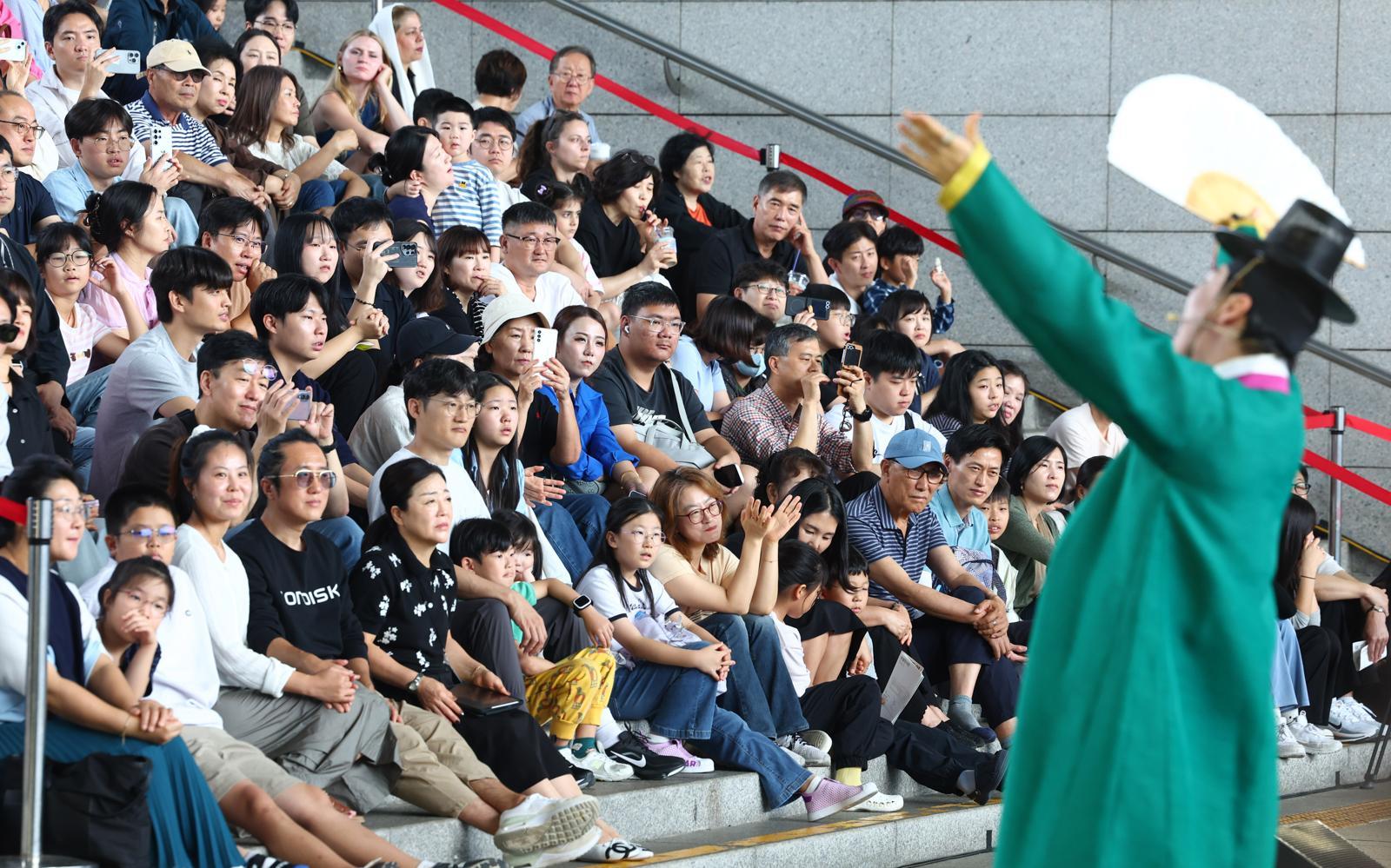 추석 연휴 막바지, 경기남부 ‘맑은 하늘’…낮 최고 28도