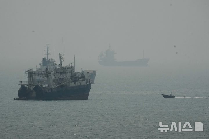 이란 “美, 호르무즈 제안 수용해도 핵 양보 없다”
