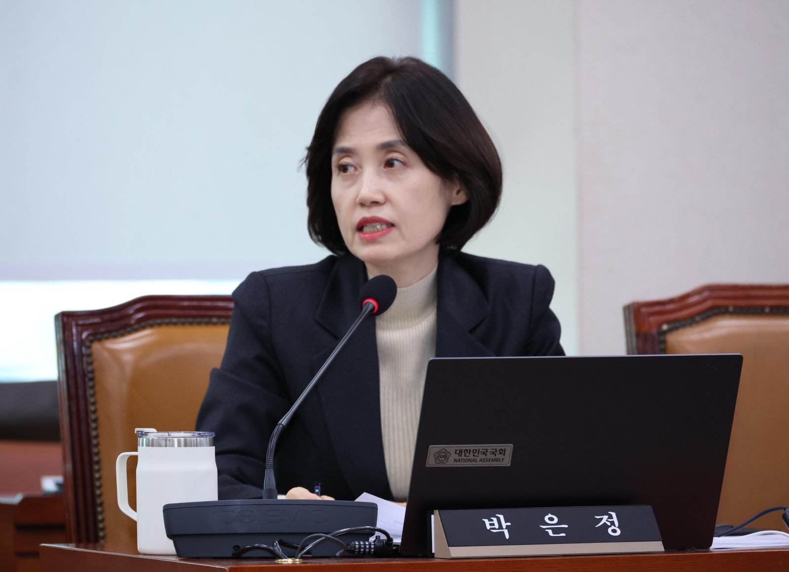 스토킹 ‘접근금지 위반’ 매년 늘어 작년 1천건…올해 벌써 953건