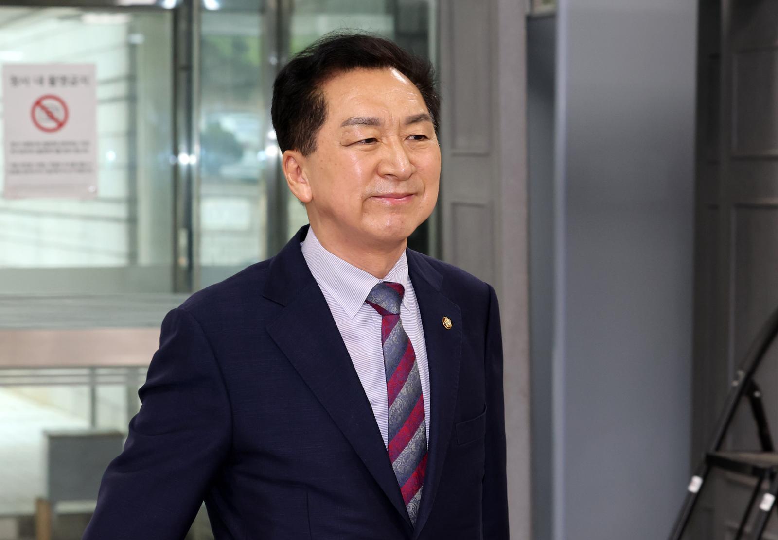 특검, ‘김건희 가방 제공’ 김기현 징역 1년·배우자 6개월 구형