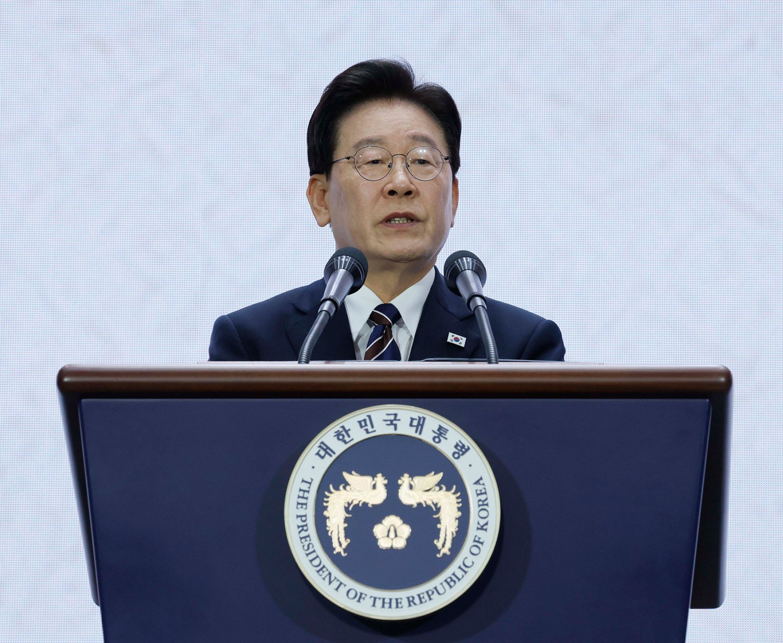 [사설]귀국한 李, 인사 공백 해소-시스템 정비 서둘러야
