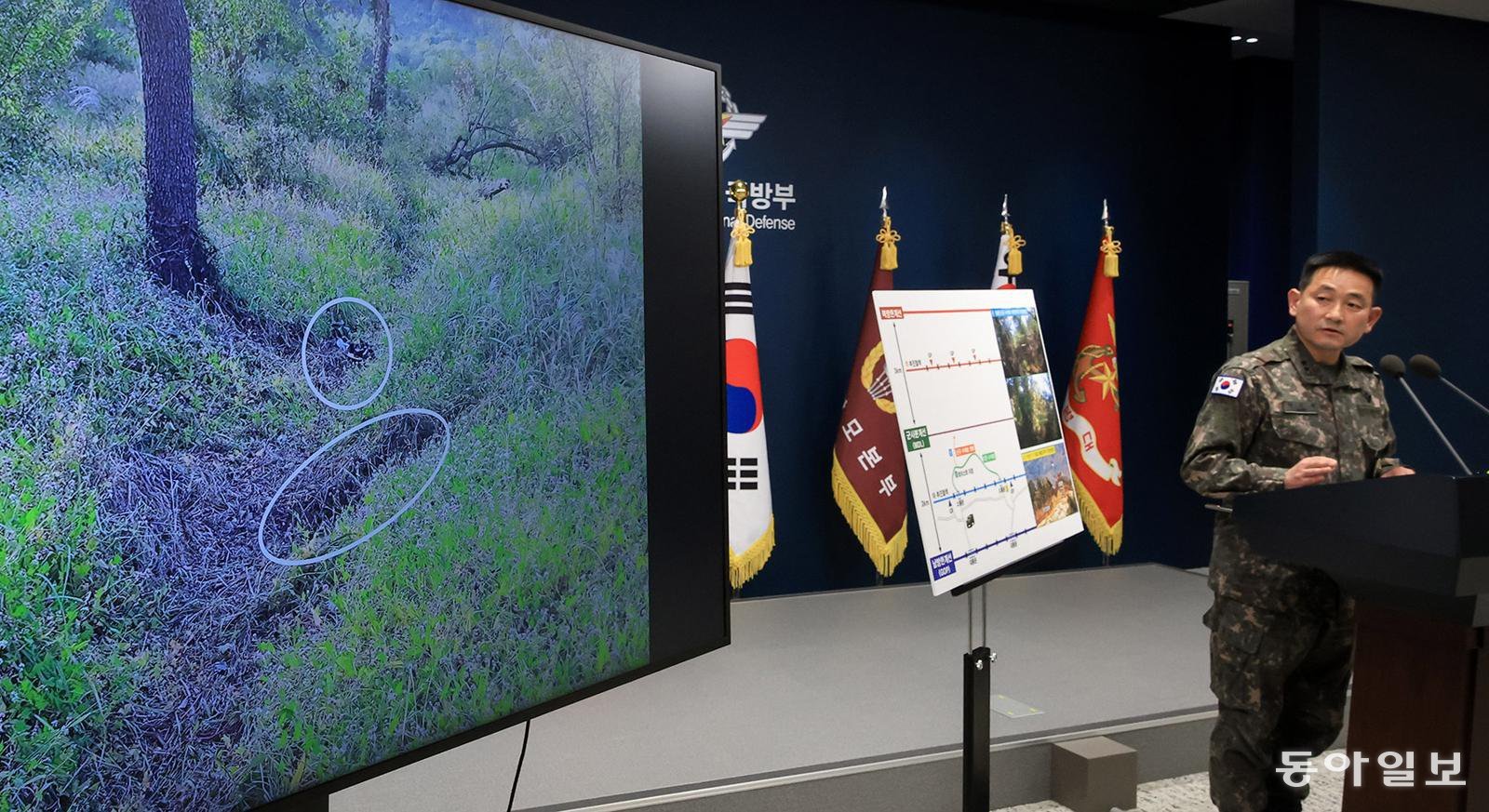 [사설]“DMZ 폭발, 북 지뢰 유력”… 고의 여부 밝혀 단호한 대응을