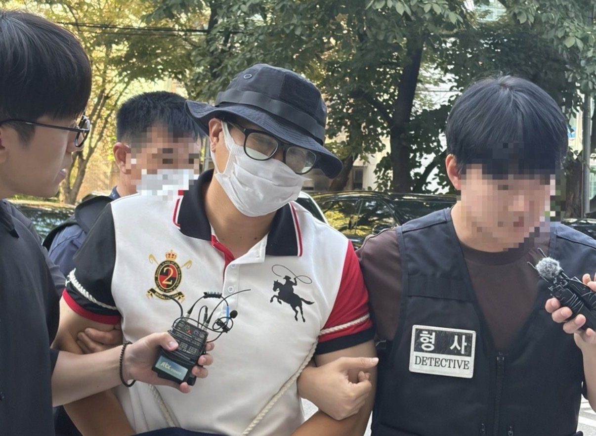 ‘한강공원 흉기 위협’ 40대 남성 영장심사 출석…“잘못한 게 없잖아요”