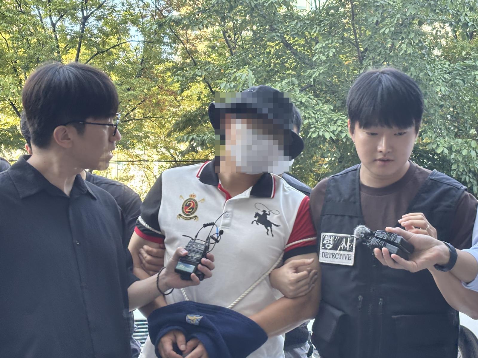 한강공원서 흉기 난동-카페 진입시도…40대 “내가 뭘 잘못했나”