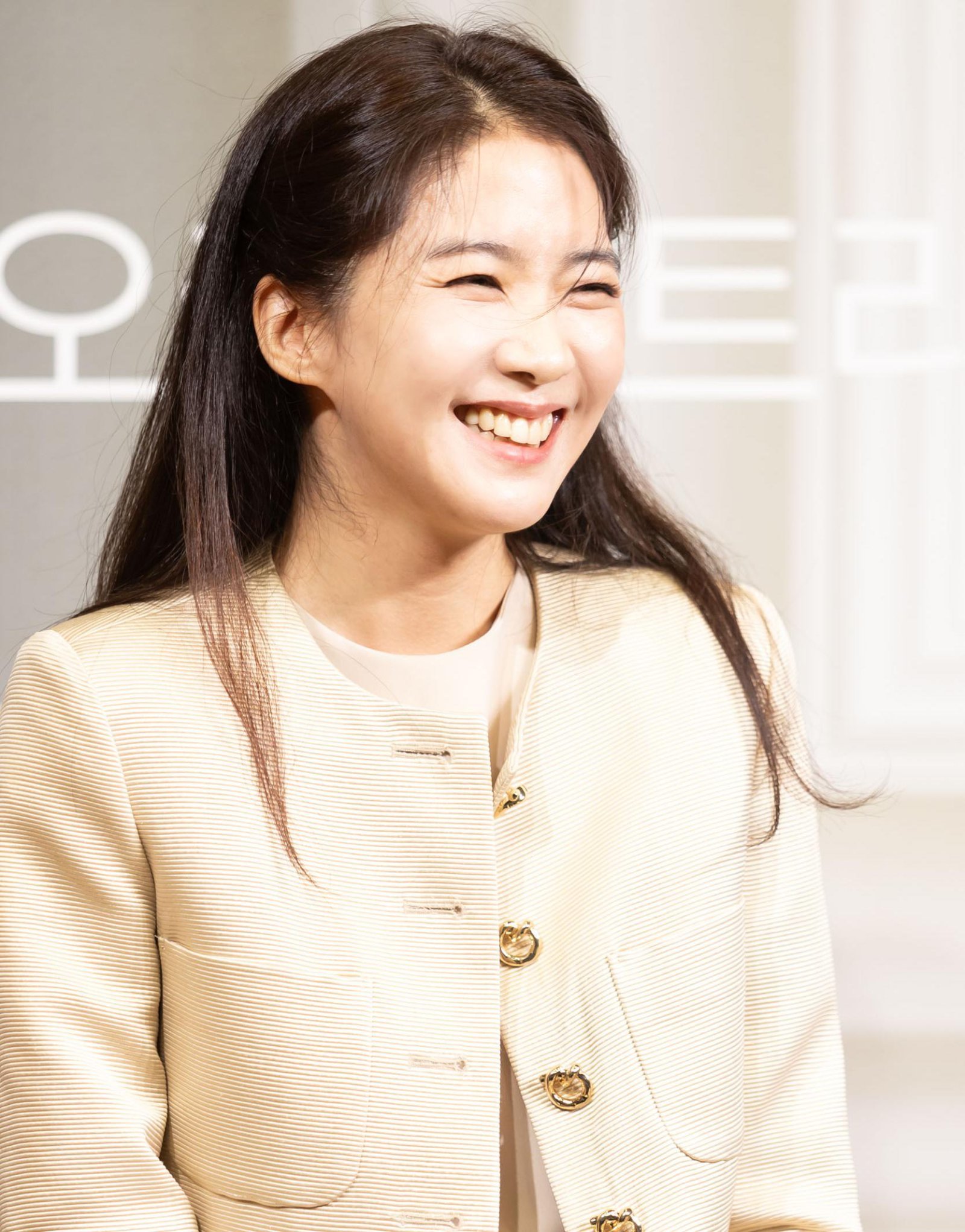 “안 들리는 왼쪽 귀는 숨겨진 축복”…한수진이 들려주는 두 개의 ‘사계’