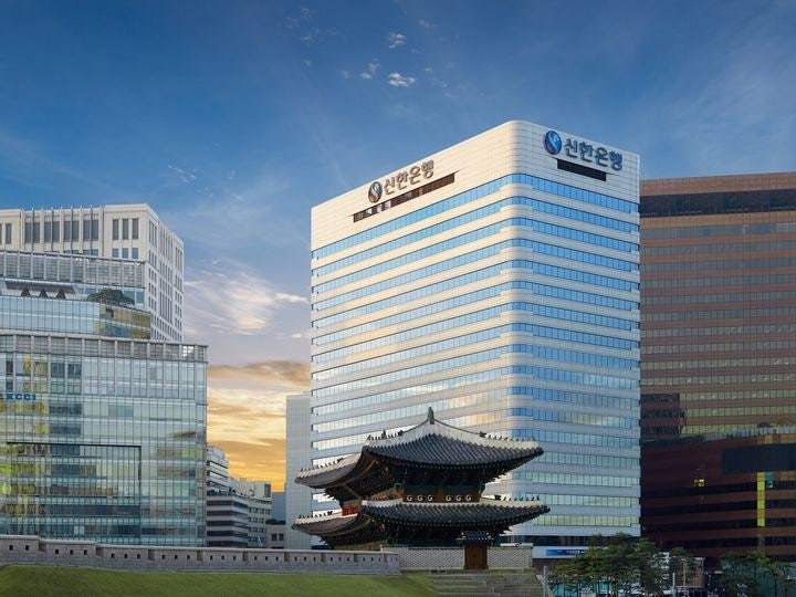 신한은행, ‘한국산업의 고객만족도’ 은행산업 부문 1위…13년 연속