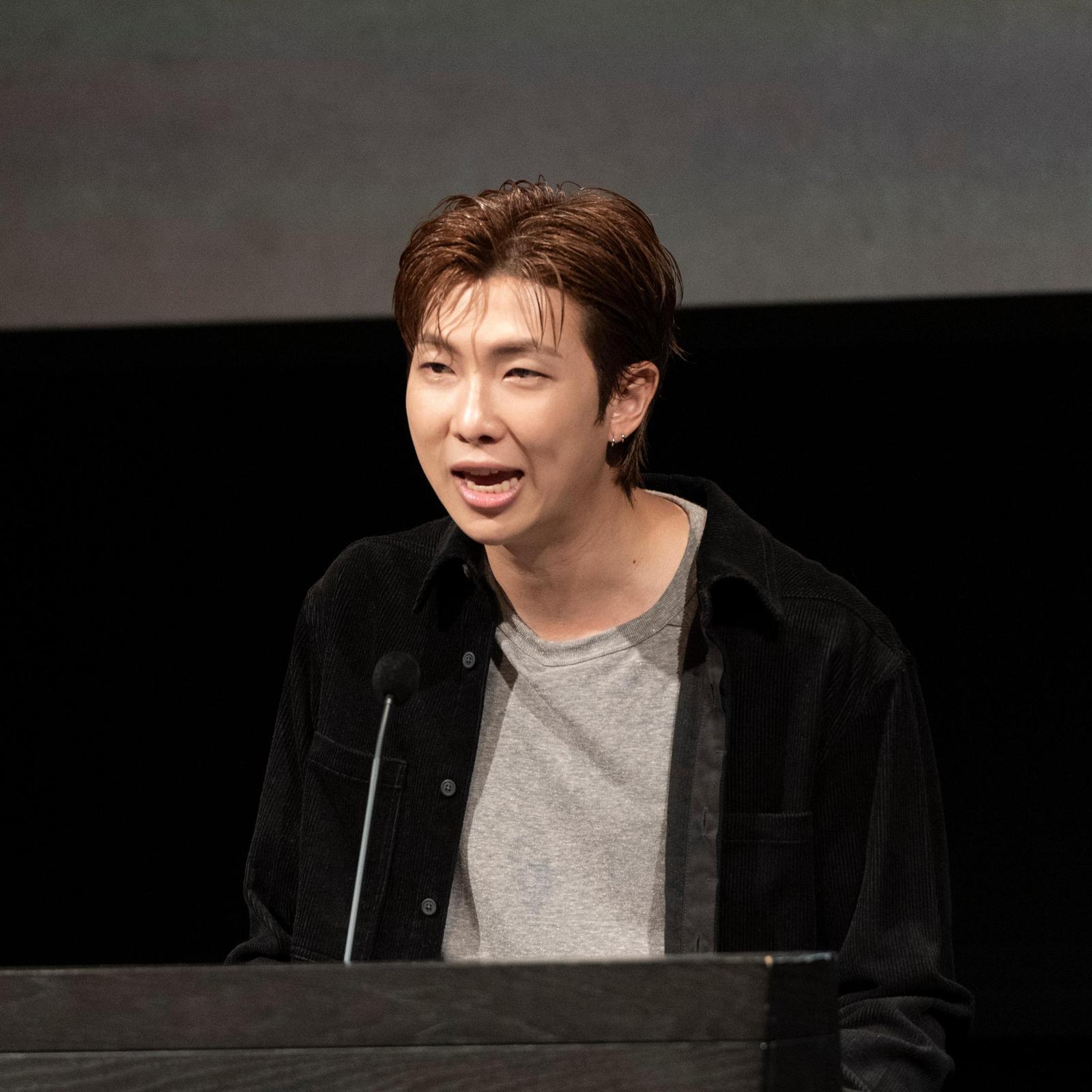 방탄소년단 RM, 소장품 140점 美서 선보인다