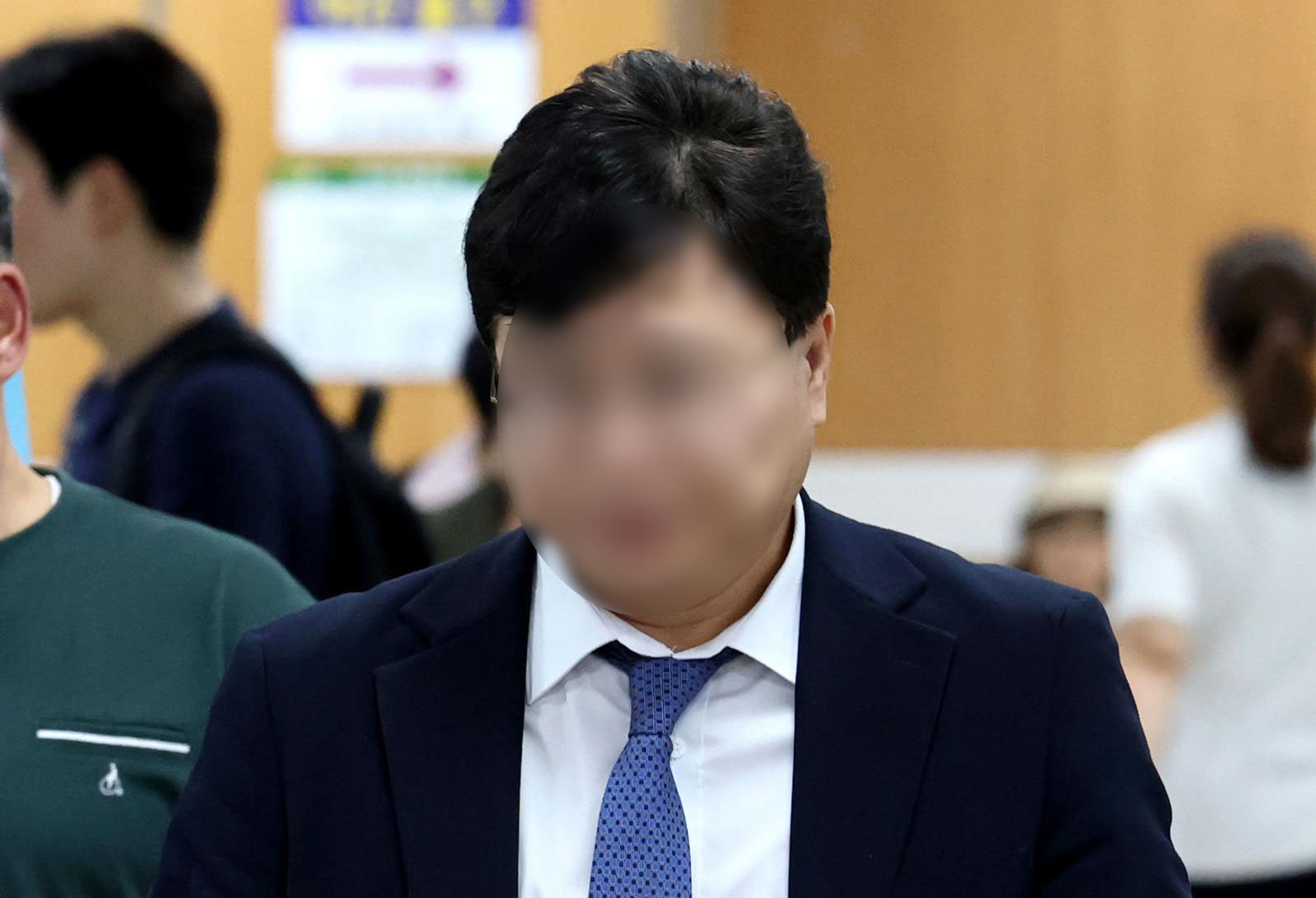 법원 “김승원 통해 신약 청탁 명백”… 제넨셀 창업자 징역 4년 법정구속