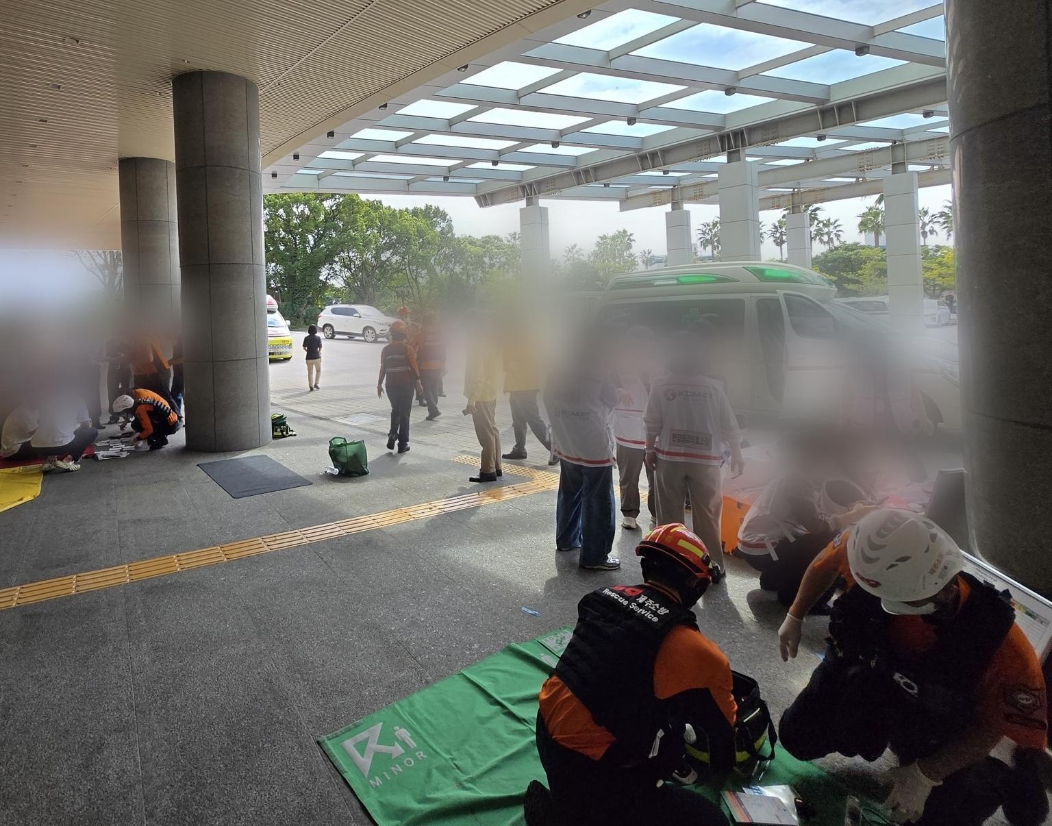 제주 호텔서 염소가스 누출 59명 병원 이송