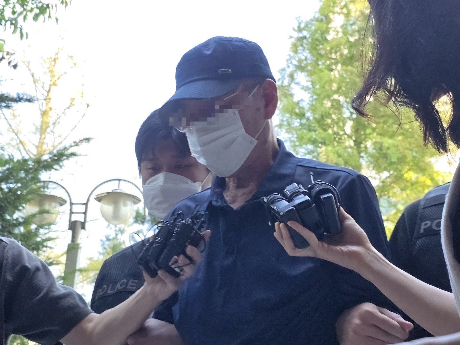 ‘지적장애 직원 성폭행 출산’ 60대 전 임원 첫 재판…“혐의 인정”