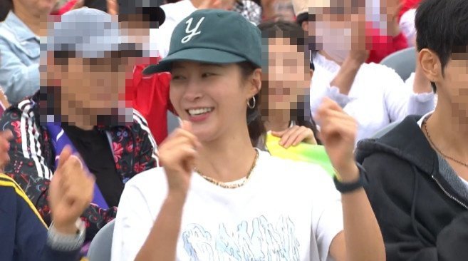 서귀포 전국노래자랑 객석에 ‘소녀시대’ 유리가…제주살이 3년차 “흥 폭발”