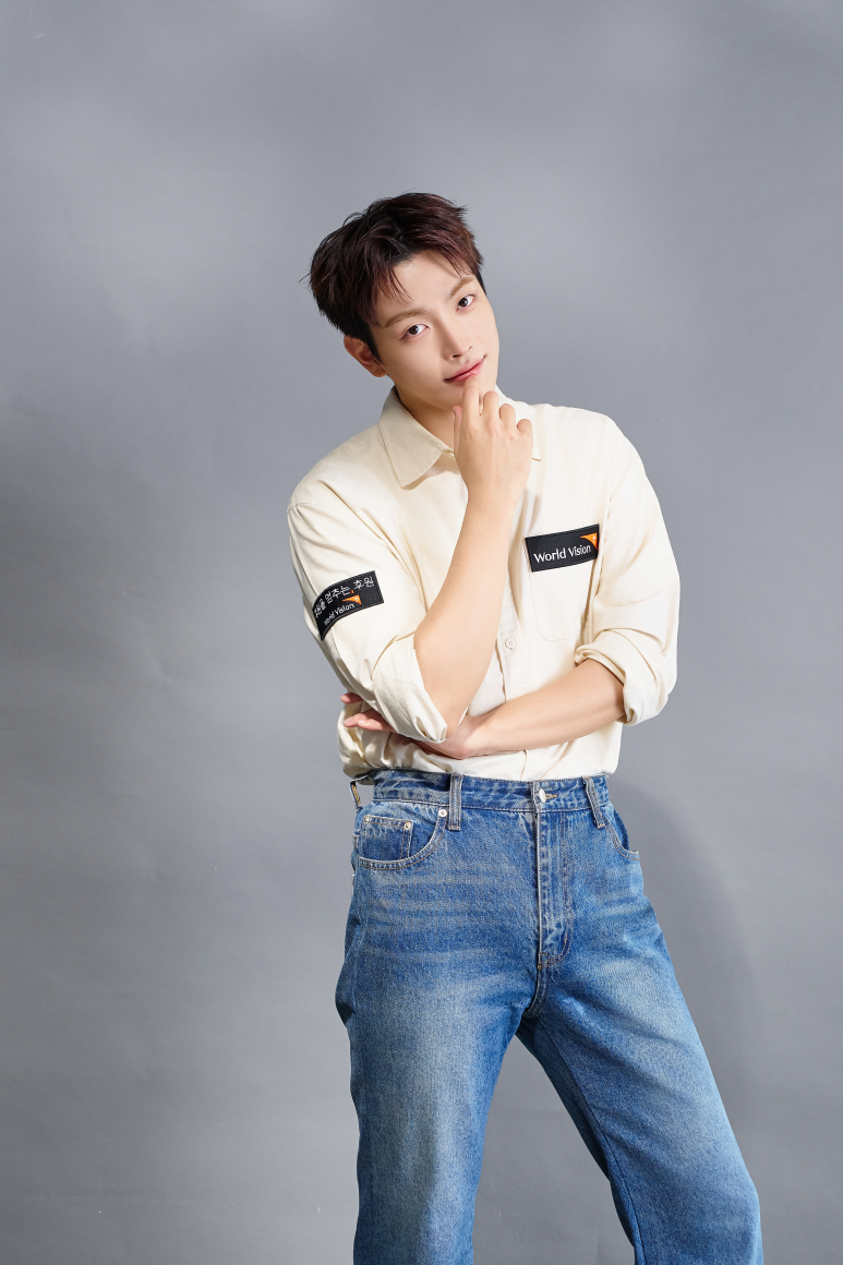 에이티즈 홍중 생일 맞아 ‘6K 버추얼런’…참가비 전액 식수사업 기부